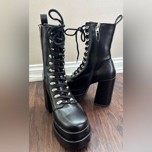 Steve Madden Black Chunky Lace-Up Boots